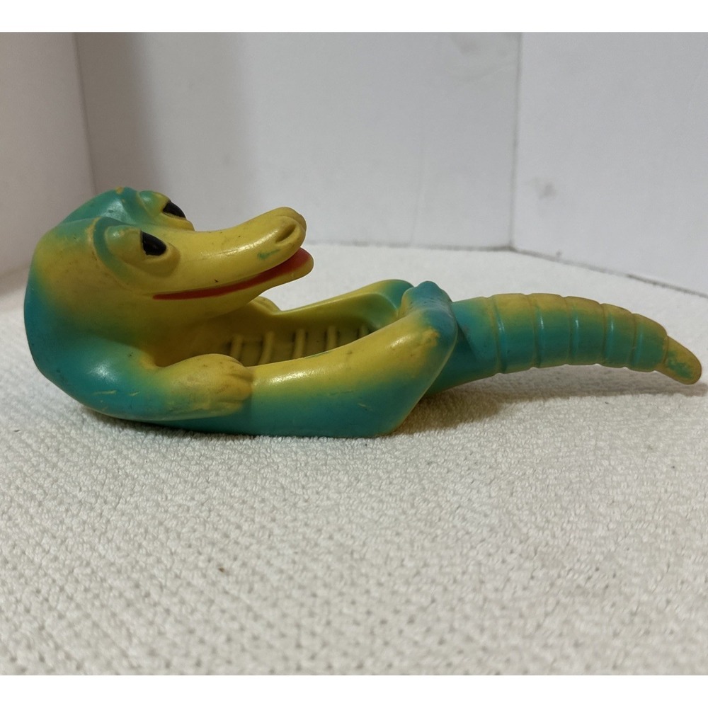 Vintage 1960's Gaylord‎ Gator Avon Floating Bath Soap Dish/Toy